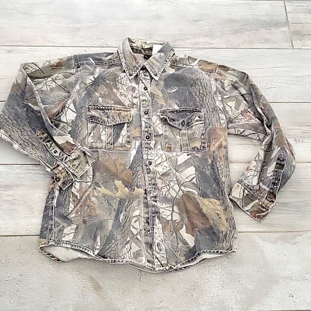 Range camo thick button-down  size med #19